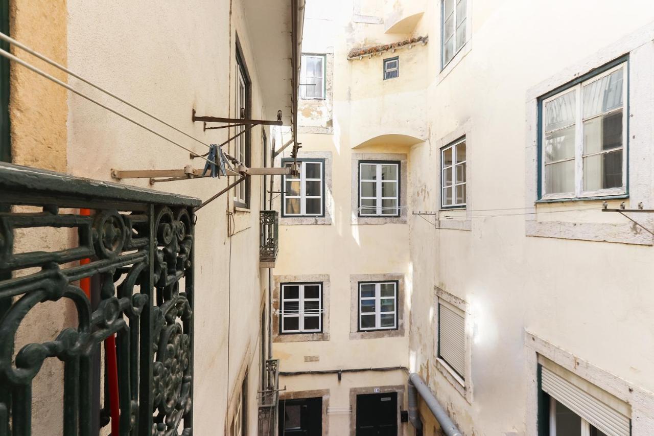 Santos Tiny Studio By Homing Lisboa Eksteriør billede